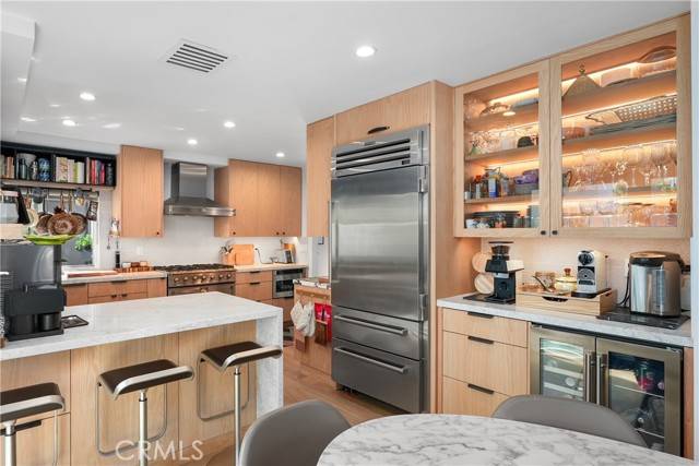 Newport Beach, CA 92660,453 Vista Trucha