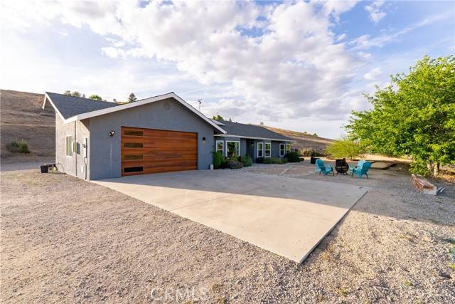 San Miguel, CA 93451,2750 Lazy Hill Rd