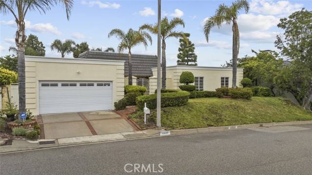 Los Angeles, CA 90077,10835 Savona RD