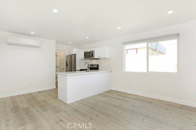 North Hollywood, CA 91606,6745 Laurel Canyon BLD 106