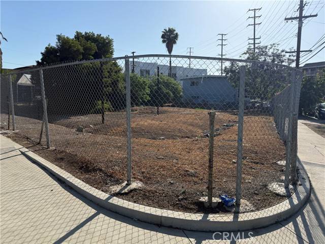 Los Angeles, CA 90065,3450 Fletcher DR