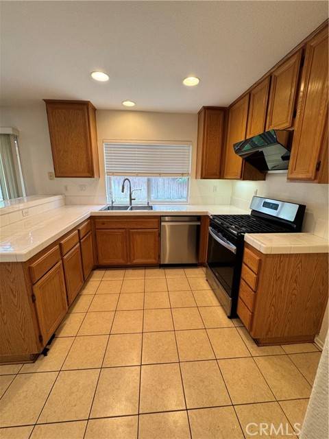 Upland, CA 91786,264 Freedom AVE