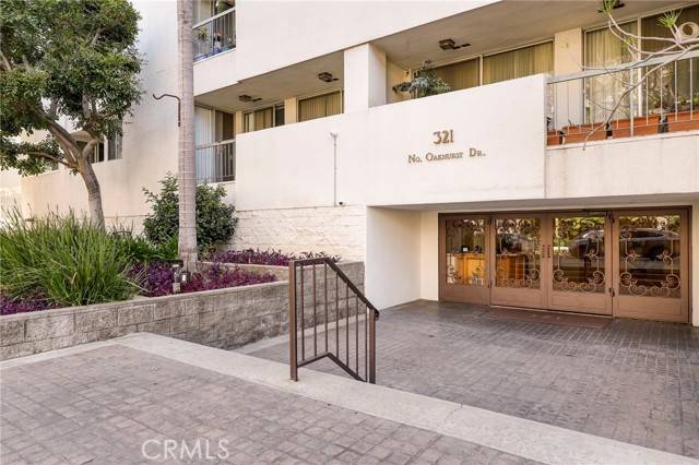 Beverly Hills, CA 90210,321 N Oakhurst DR 404