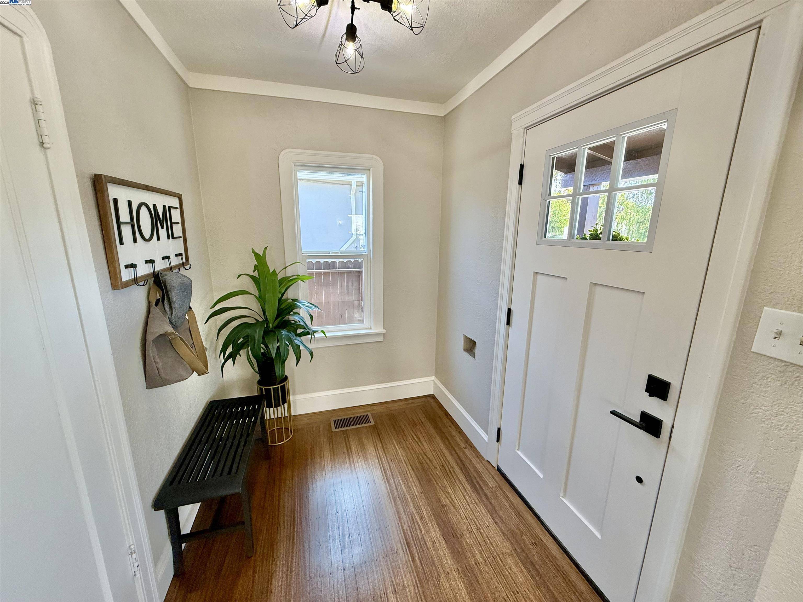 San Leandro, CA 94577,214 Peralta Ave