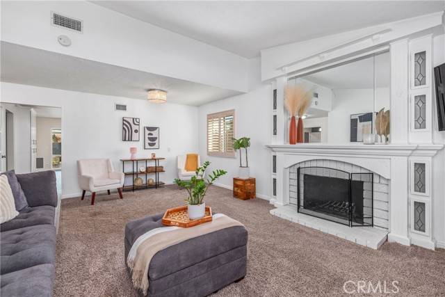 Chino, CA 91710,6325 Pablo CT