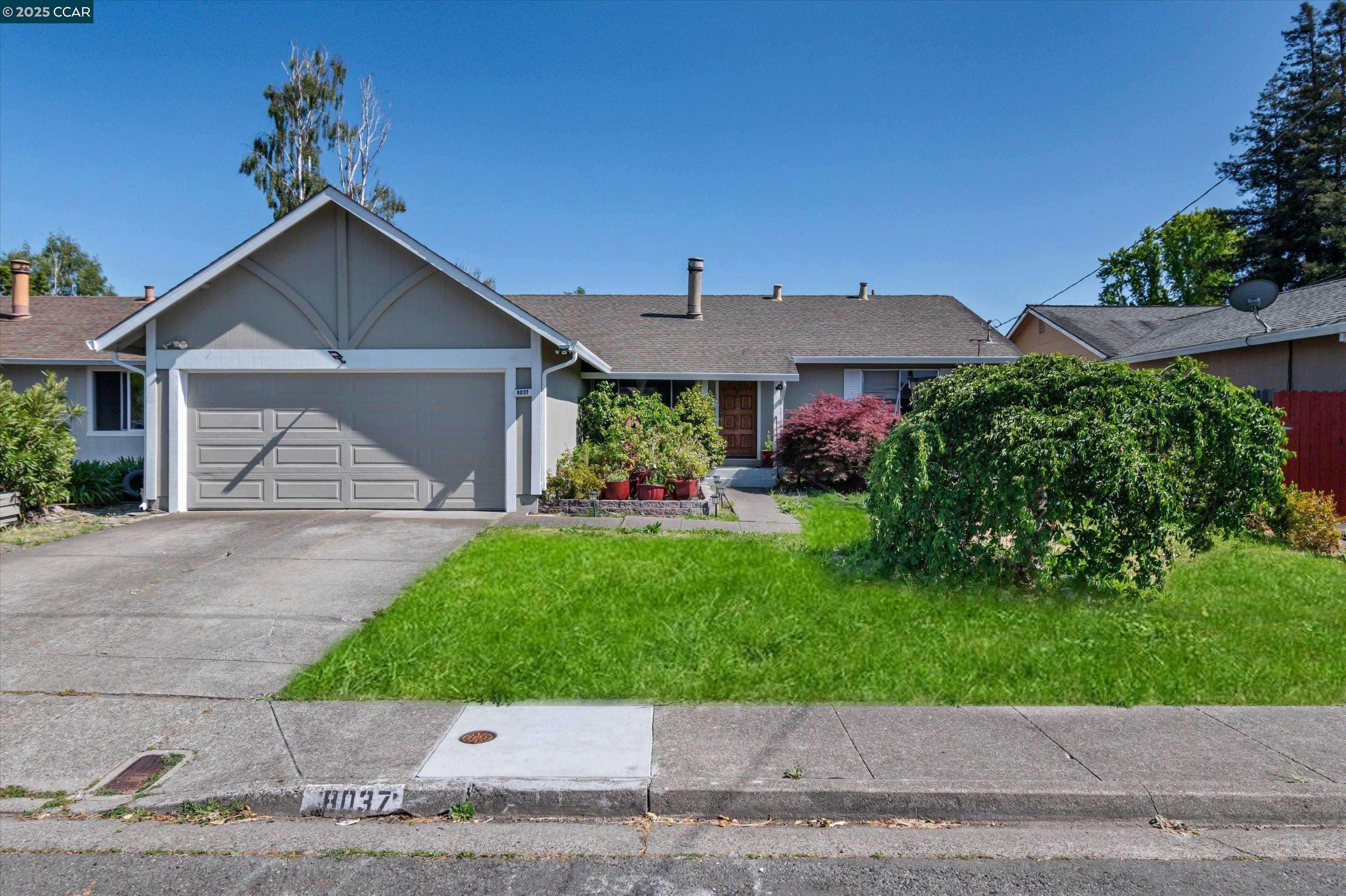 Rohnert Park, CA 94928,8037 Santa Barbara Dr