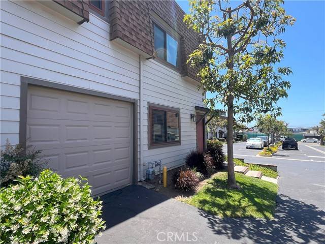Signal Hill, CA 90755,1509 E 23rd ST A