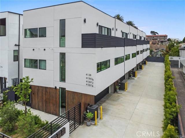 Los Angeles, CA 90029,4138 Normal AVE