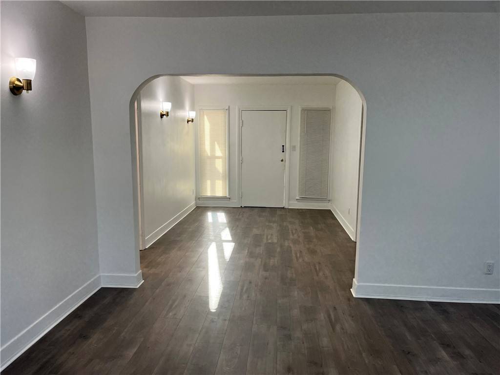 Tujunga, CA 91042,10322 Plainview AVE