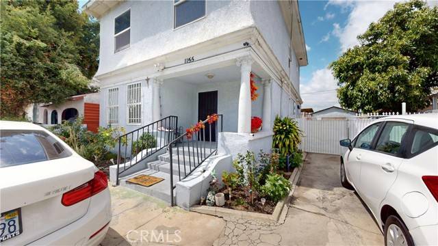 Los Angeles, CA 90001,1155 E 58th DR