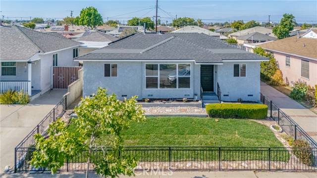 Compton, CA 90222,1509 W 138th ST