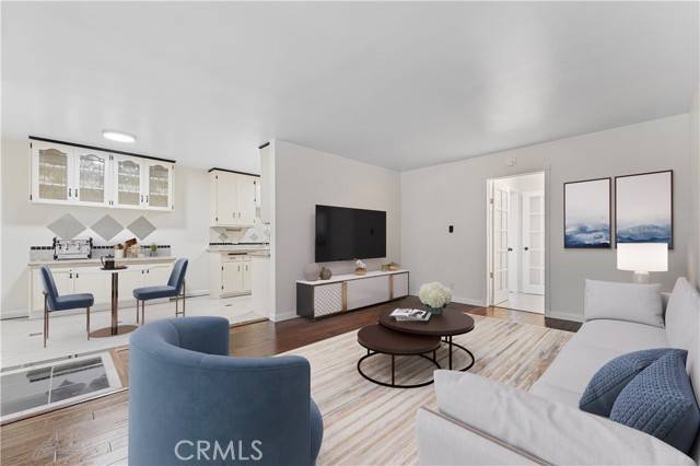 Long Beach, CA 90802,120 Alamitos AVE 17