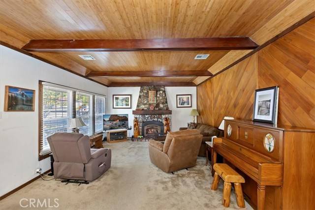 Big Bear Lake, CA 92315,681 Chipmunk LN