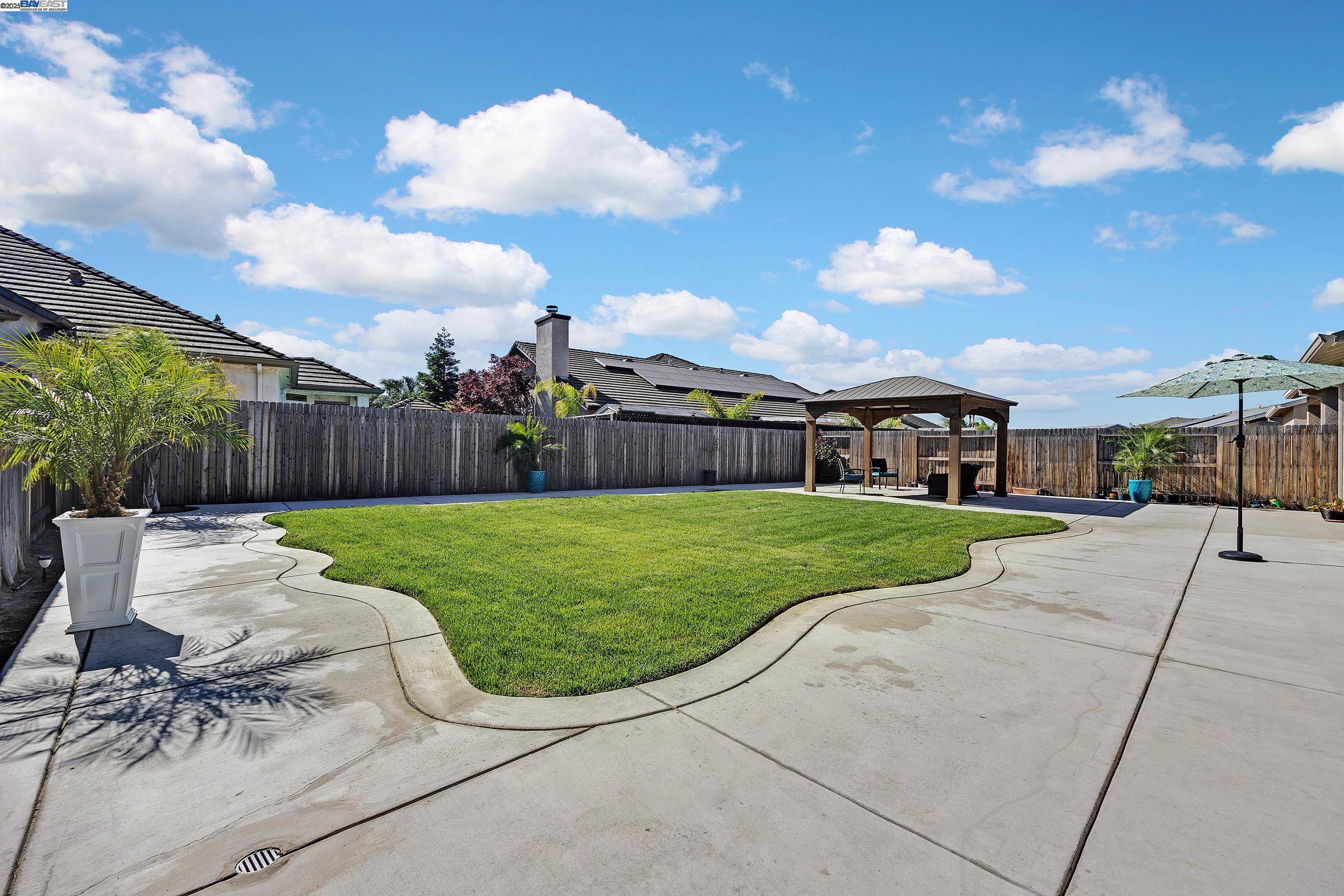 Manteca, CA 95337,1482 Crimson LN
