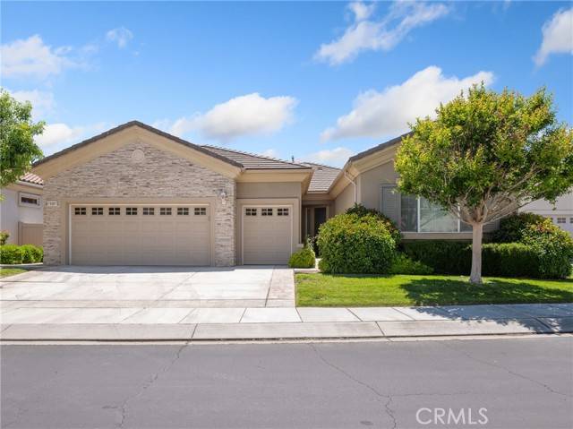 Apple Valley, CA 92308,19301 Galloping Hill RD