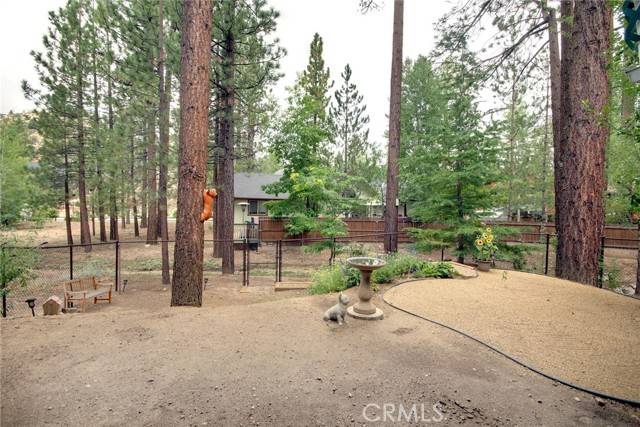 Big Bear Lake, CA 92315,42716 Juniper DR