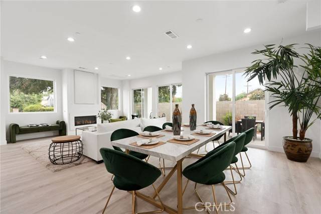 Winnetka, CA 91306,8474 N Camelia CT