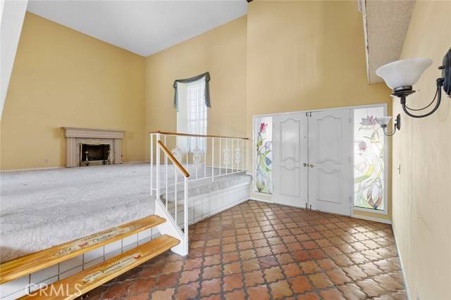 Placentia, CA 92870,1713 Roanoke ST
