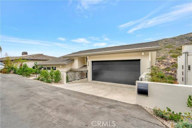 Laguna Beach, CA 92651,553 Temple Hills DR