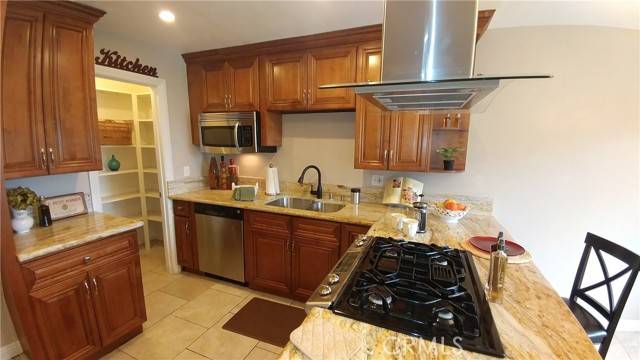 Tustin, CA 92780,12700 Newport AVE 36