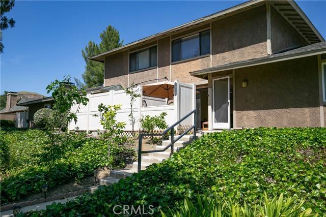 Agoura Hills, CA 91301,28729 Conejo View DR