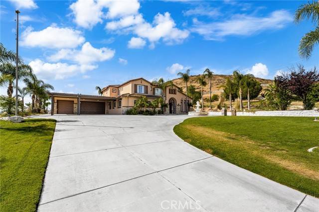Riverside, CA 92504,18936 Summerleaf LN
