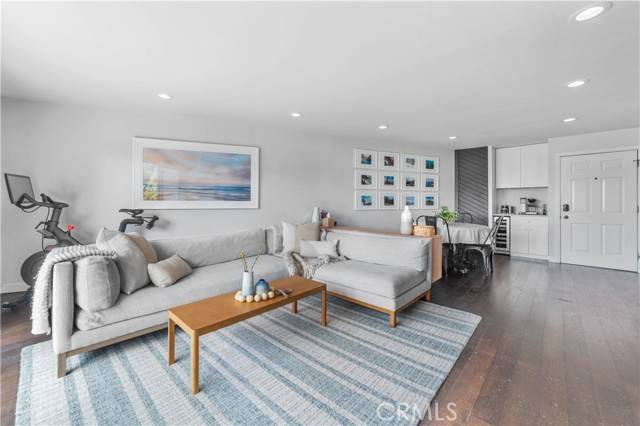 Santa Monica, CA 90405,2025 4th ST 204A