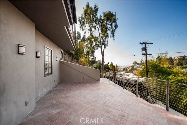 Los Angeles, CA 90069,8655 Hillside AVE