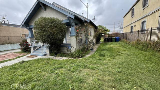 Los Angeles, CA 90002,10621 Wilmington AVE