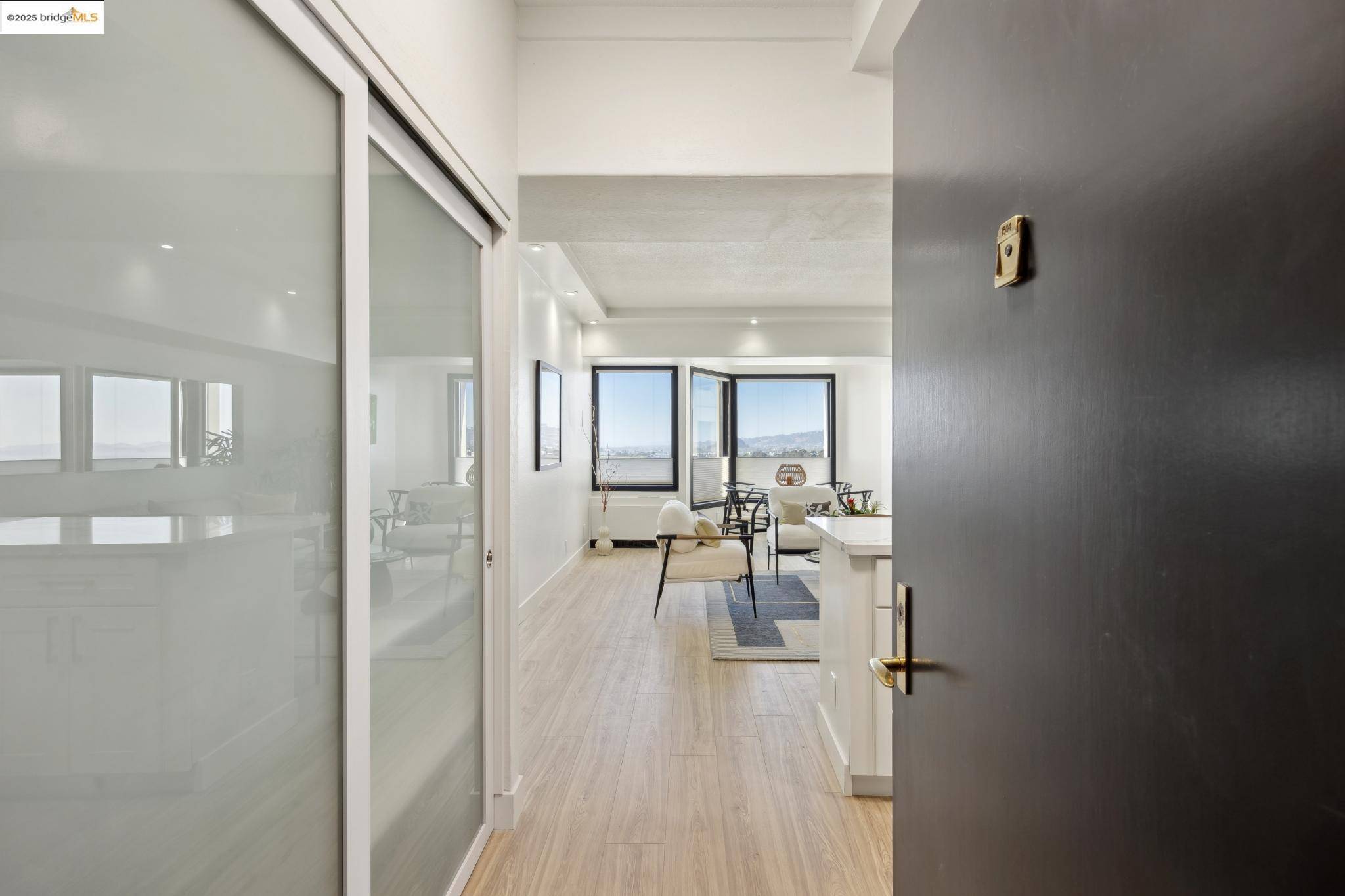 Emeryville, CA 94608,6363 Christie Ave 1504