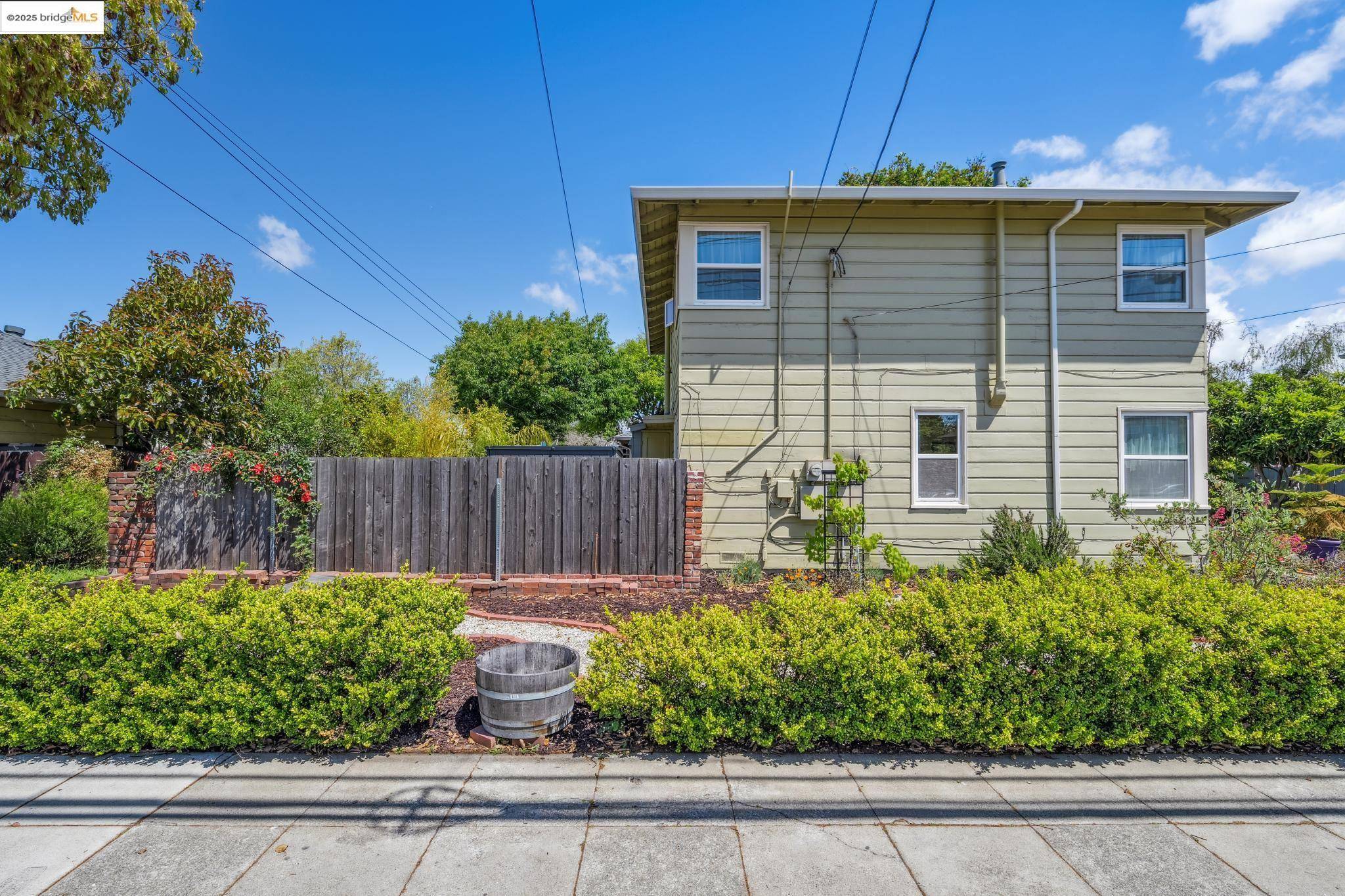 Alameda, CA 94501,317 Pacific A