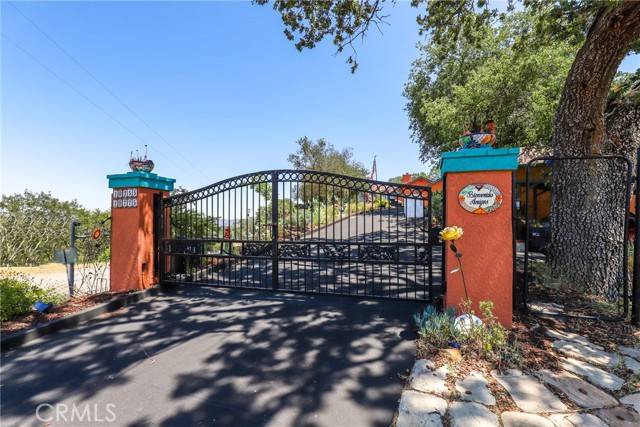Atascadero, CA 93422,10755 Santa Ana RD