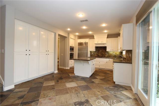 Calabasas, CA 91302,4687 Camino Del Sol