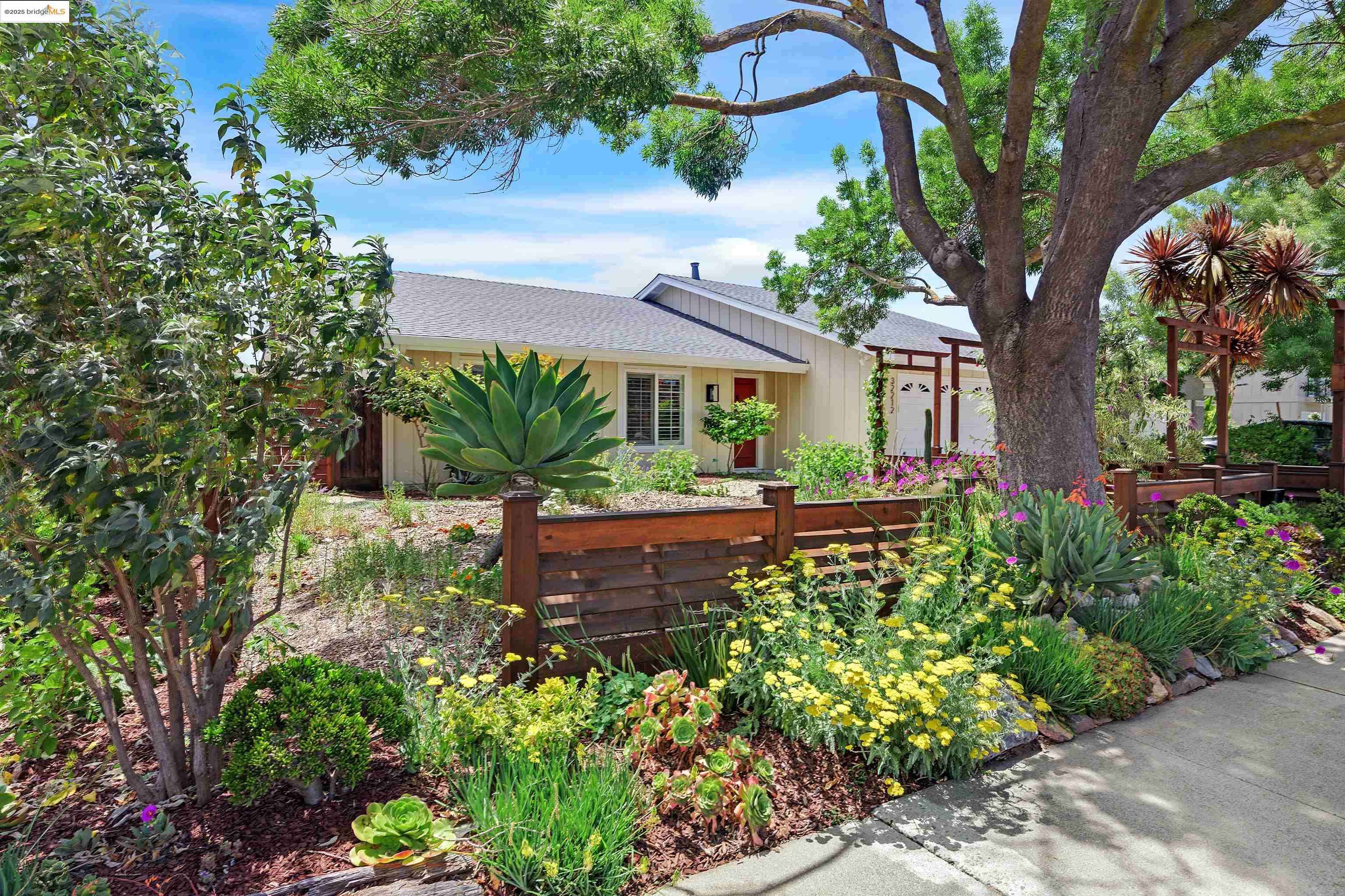 Union City, CA 94587,32212 Deborah Dr