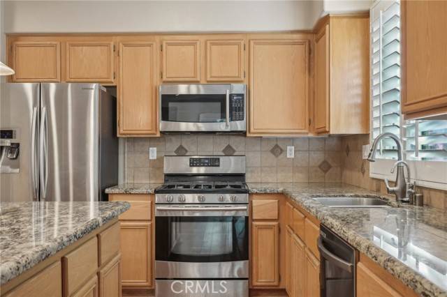 Saugus, CA 91350,28523 Santa Catarina RD