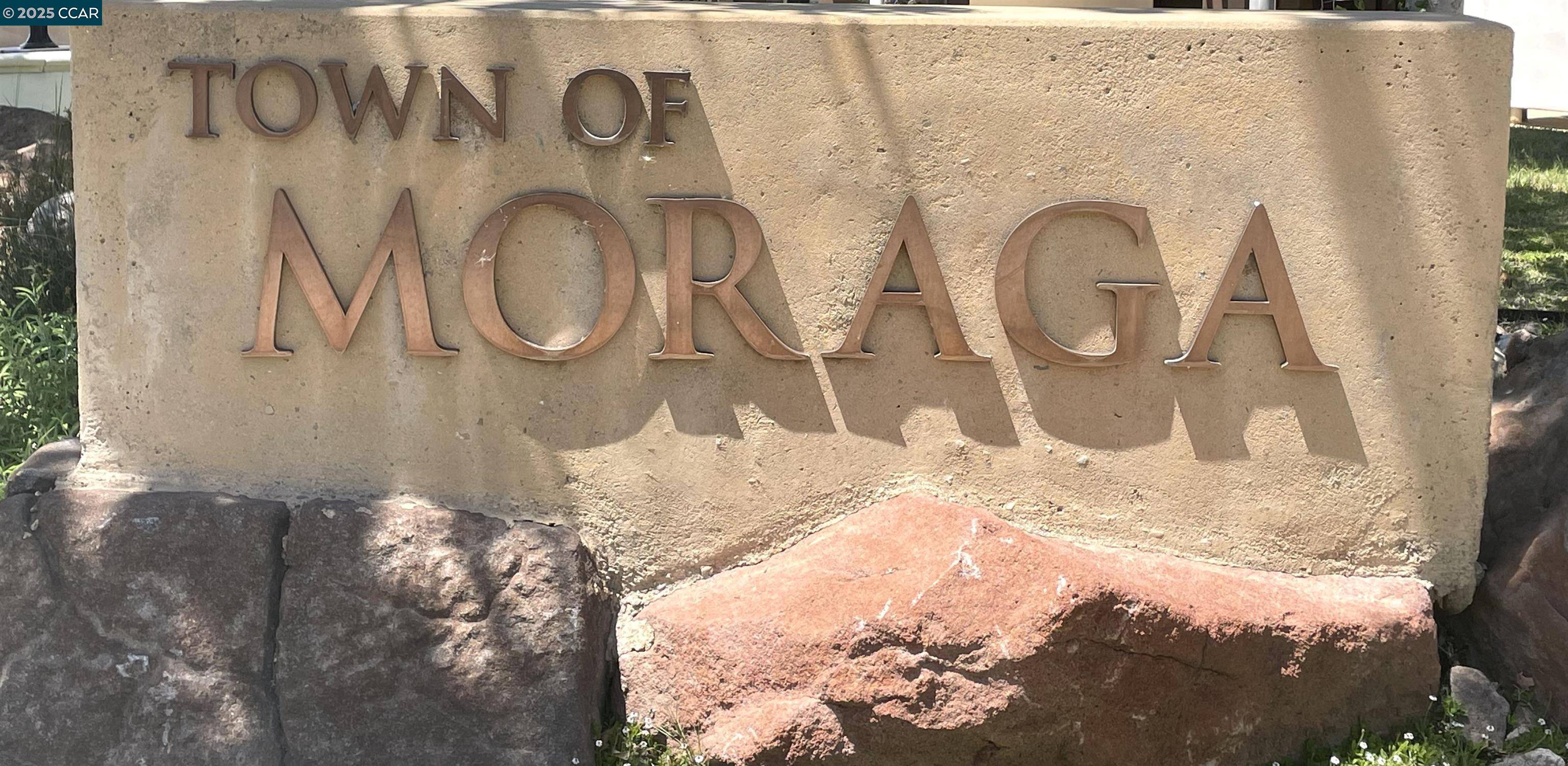 Moraga, CA 94556-2233,2059 Ascot Dr. 111