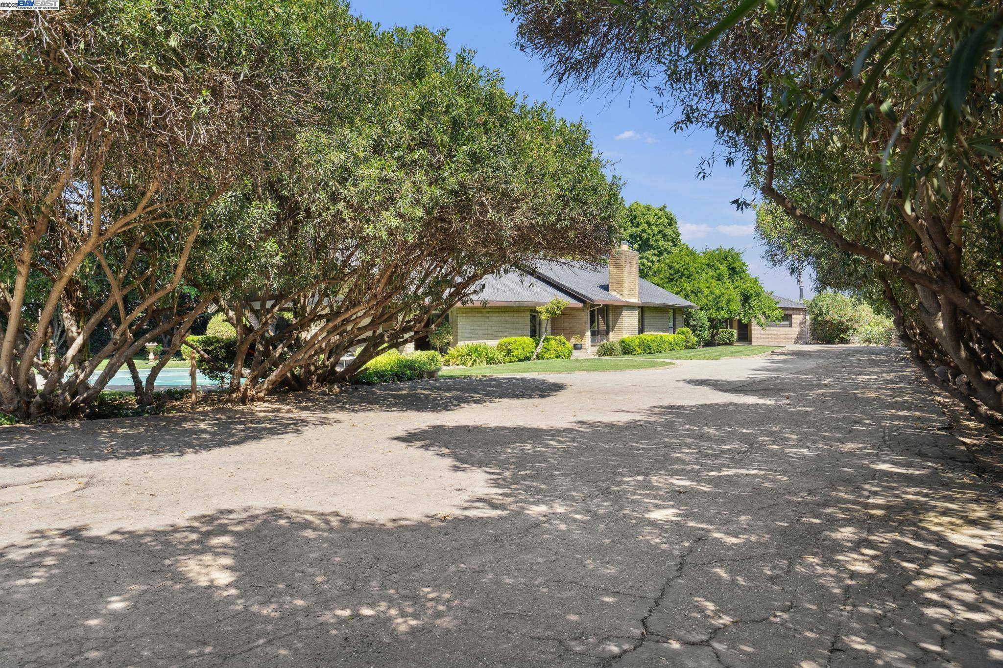Patterson, CA 95363,419 Burkhard Rd