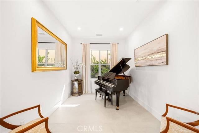 Irvine, CA 92602,52 Longchamp