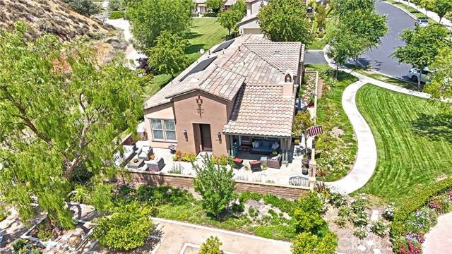 Valencia, CA 91354,27992 Green House CT