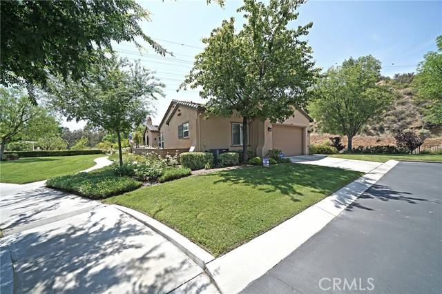 Valencia, CA 91354,27992 Green House CT