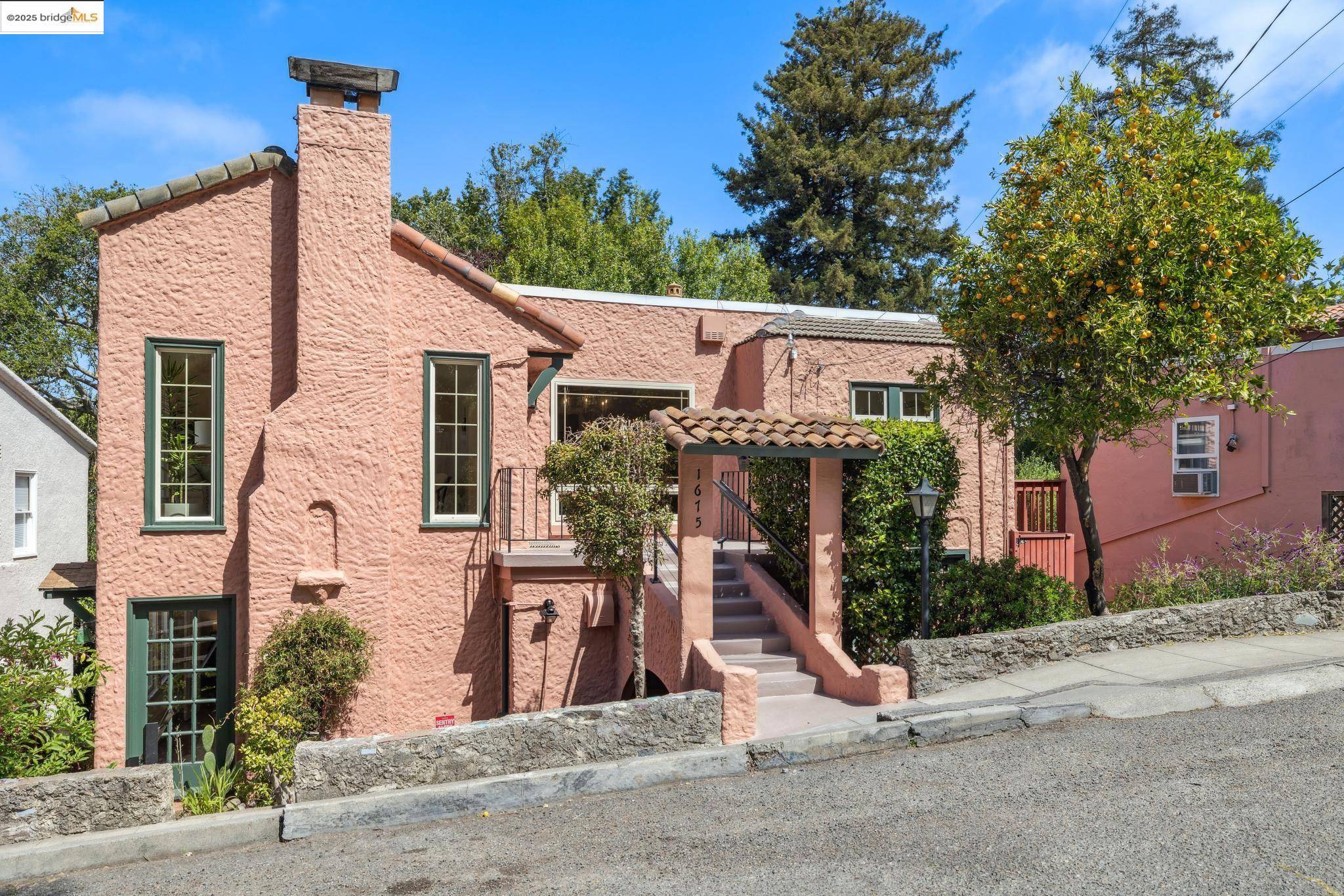 Berkeley, CA 94707,1675 Visalia Ave