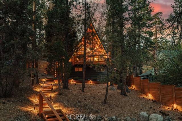 Fawnskin, CA 92333,39318 Cedar Dell RD