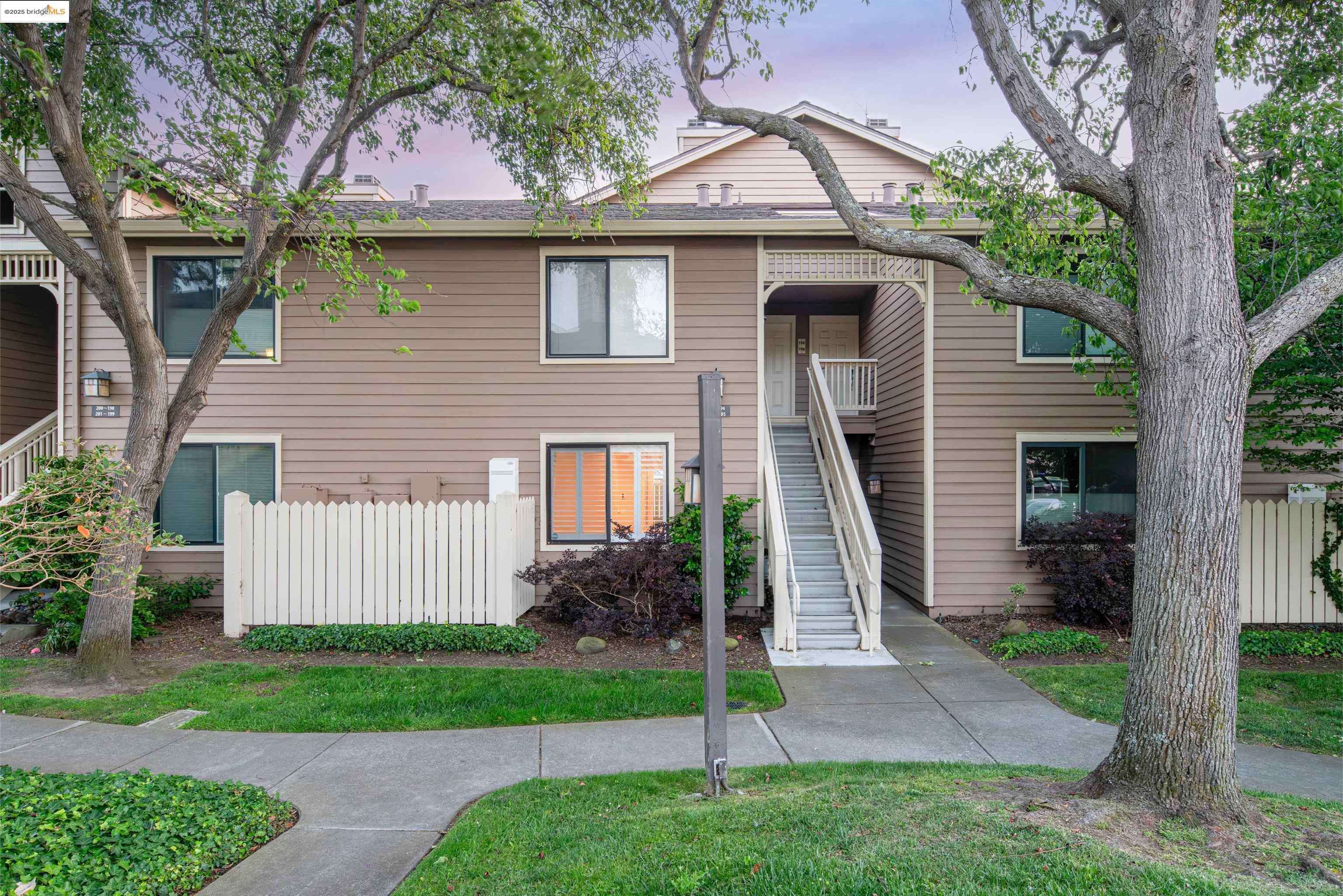 Richmond, CA 94804,197 Lakeshore Ct