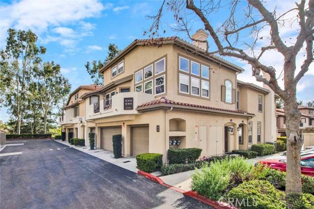 Rancho Santa Margarita, CA 92688,32 Via Madera