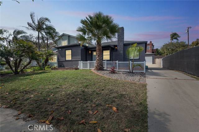 Redondo Beach, CA 90277,703 Avenue D