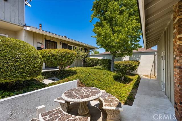 Yorba Linda, CA 92886,4514 Jamestown