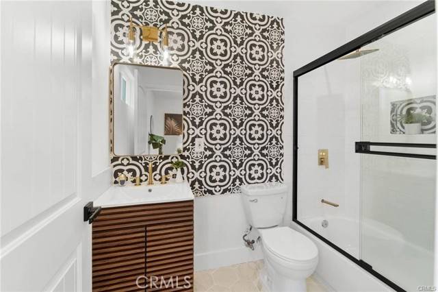North Hollywood, CA 91605,11443 11445 Saticoy ST