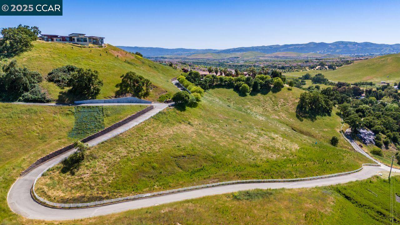 Danville, CA 94506,1615 Lawrence Rd