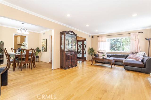 Granada Hills, CA 91344,11811 Louise AVE
