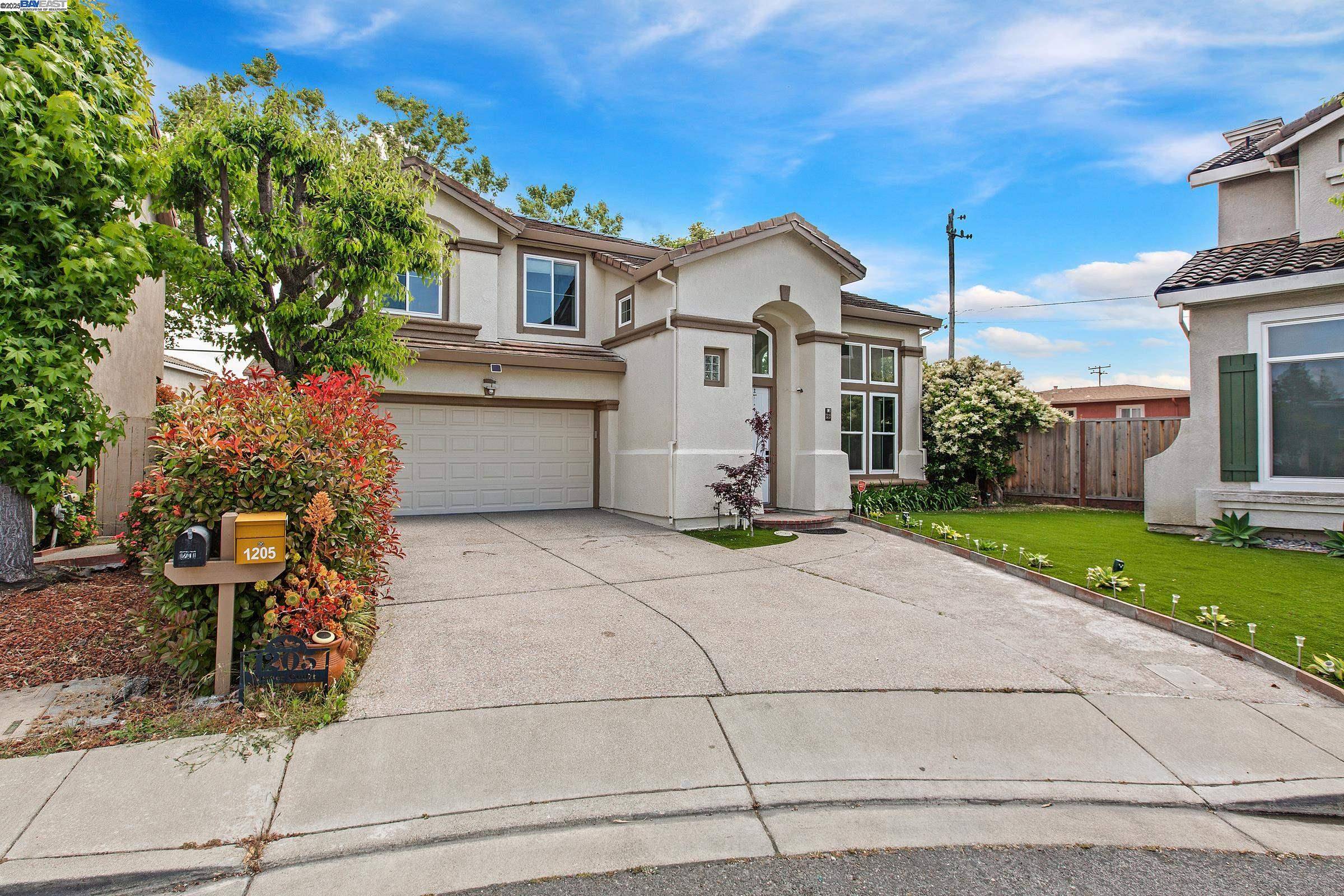 San Leandro, CA 94577,1205 Amber CT